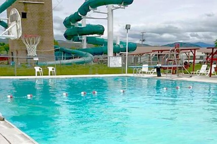 Pool 8 of 25