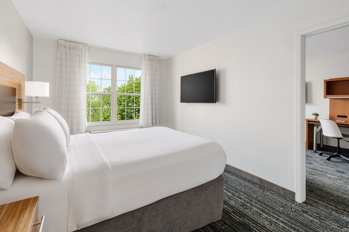 TownePlace Suites by Marriott Manchester