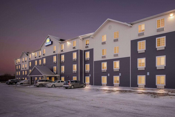 Hotel 4 of 58