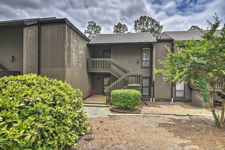 Condo by Pinehurst Golf Course w / Peaceful Patio