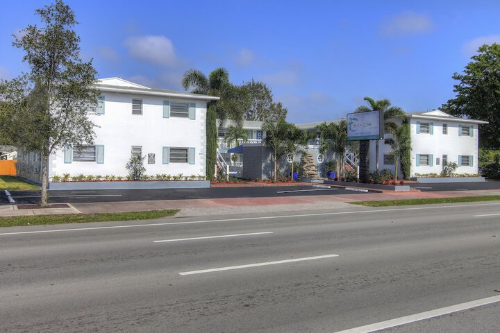 May-Dee Suites