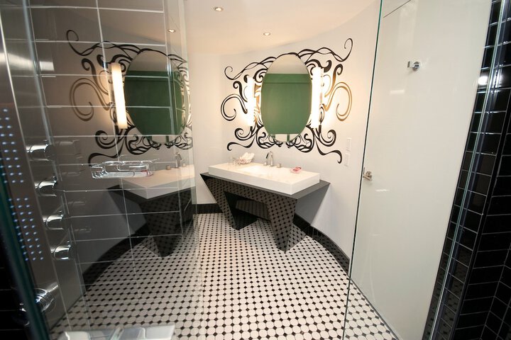 Room 41 of 78