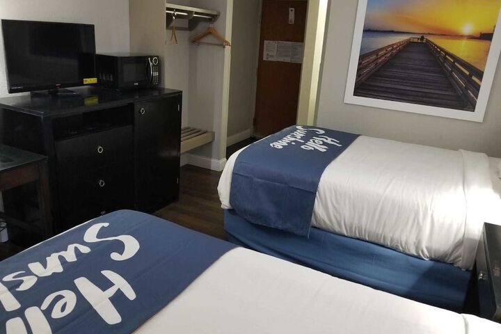 Room 14 of 35