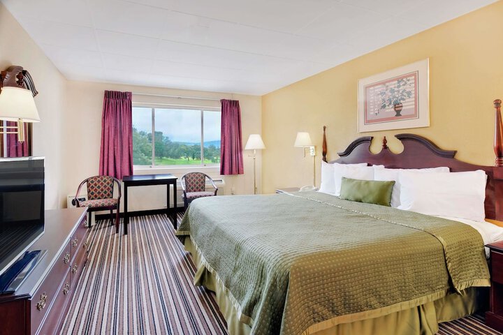 Room 5 of 21