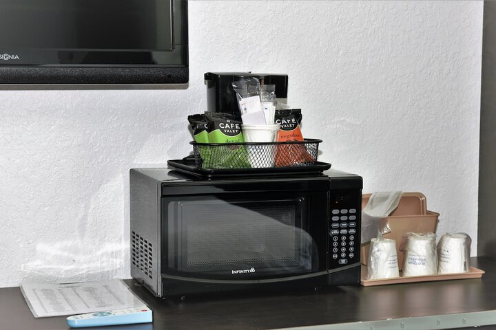 Microtel Inn & Suites by Wyndham Jacksonville Airport