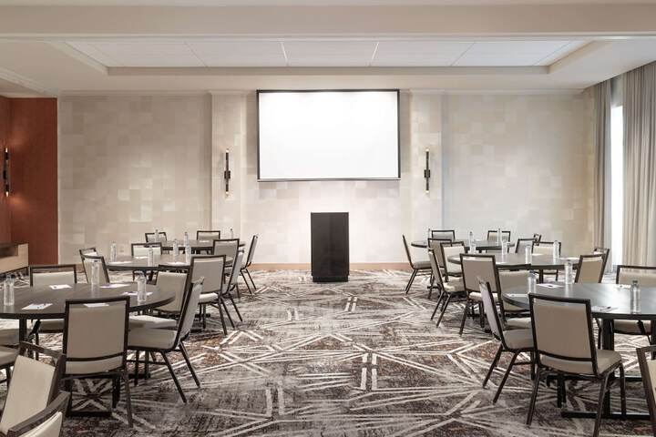 Hyatt Place Sandestin at Grand Boulevard