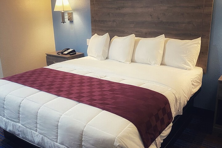 Room 18 of 23