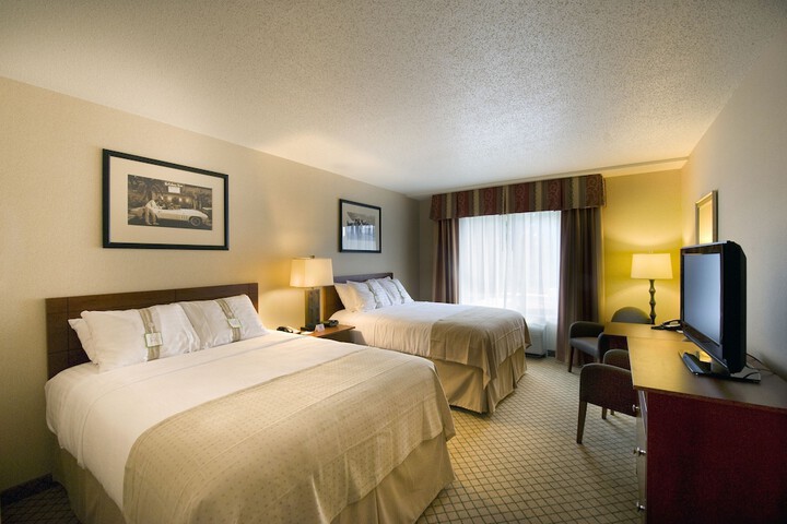 Room 14 of 28
