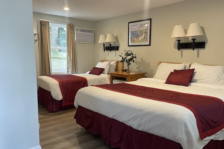 Room 14 of 25