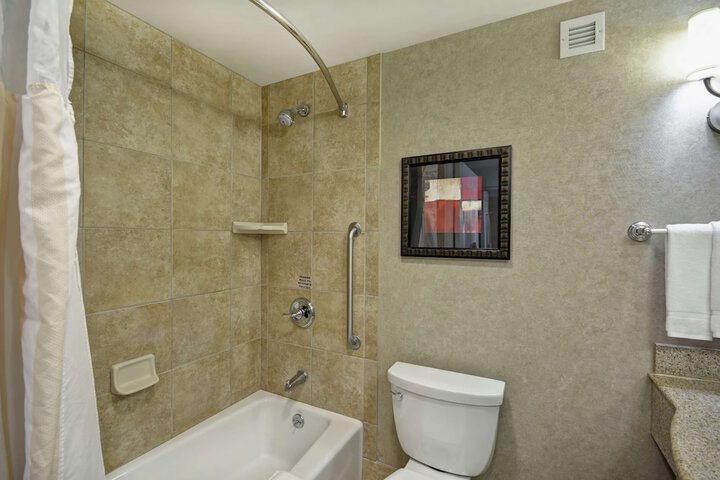 Room 16 of 37