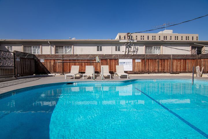 Pool 25 of 67