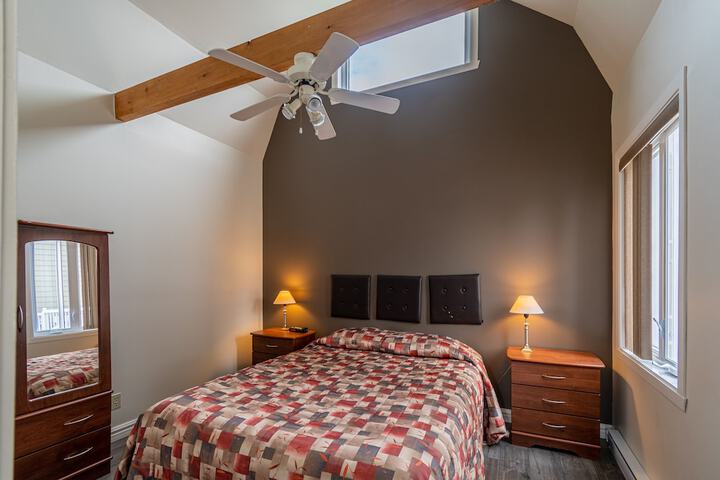 Room 8 of 22