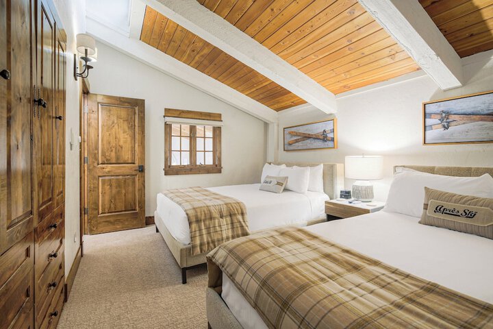 The Lodge at Vail a RockResort by Vail Resorts