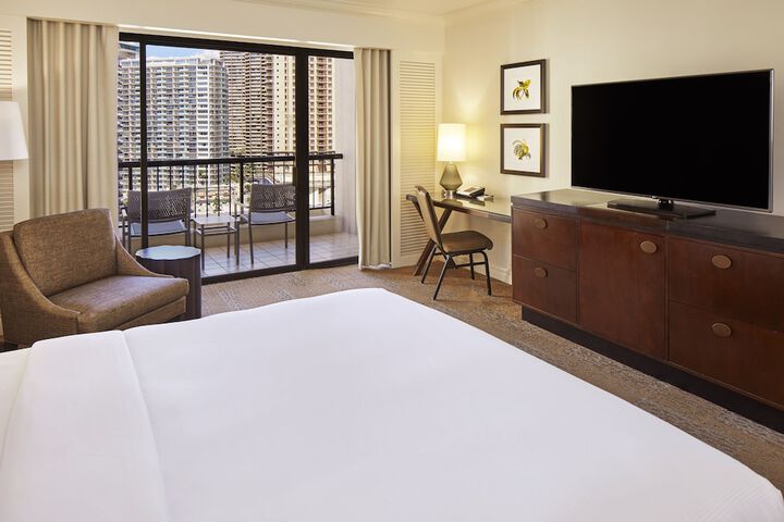 Hilton Hawaiian Village Waikiki Beach Resort