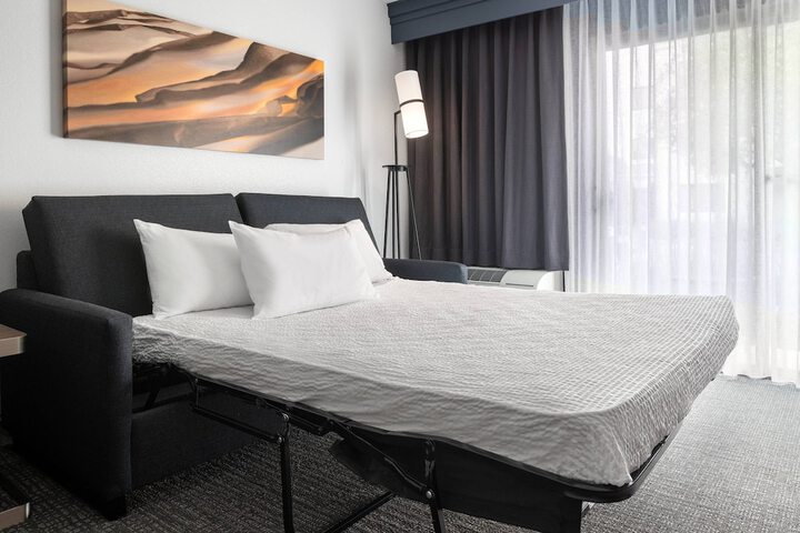 Room 9 of 31
