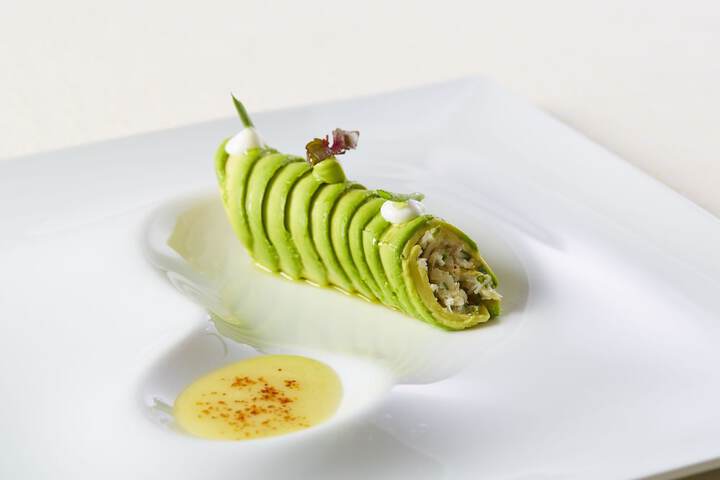 Dining 57 of 76
