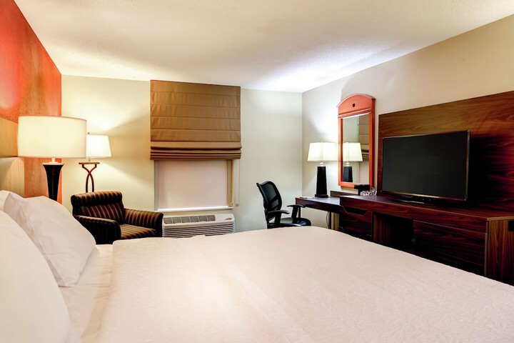 Room 12 of 30