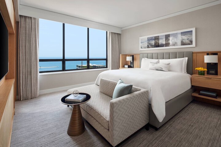 Room 31 of 104