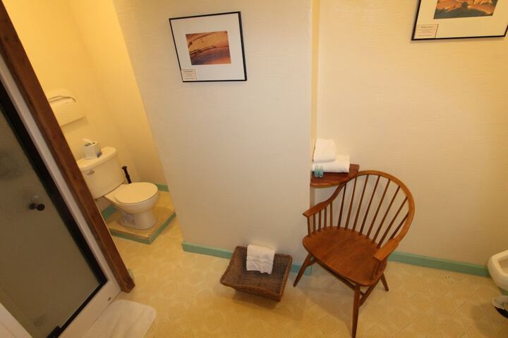 Alexanders Lodge