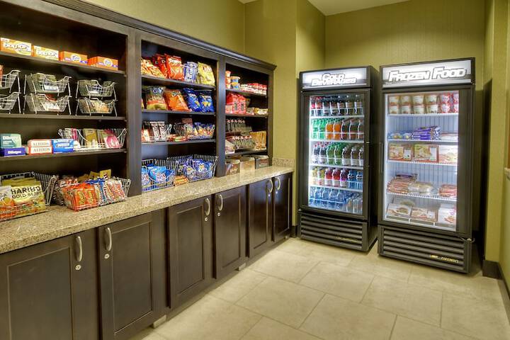 Holiday Inn Express & Suites Pittsburgh SW - Southpointe by IHG