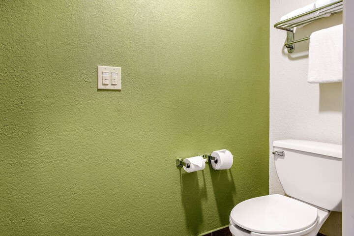 Room 28 of 59