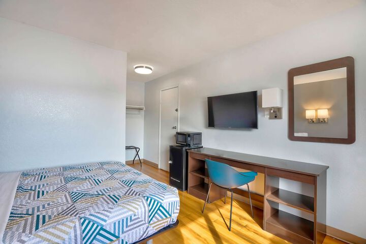 Room 37 of 41