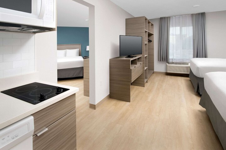 Room 25 of 54