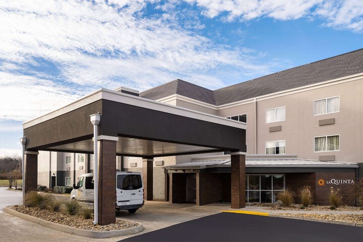Hotel 2 of 28