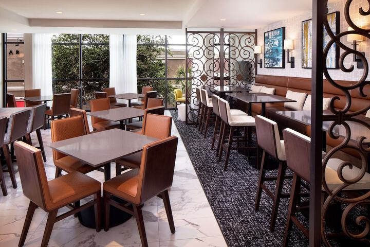 Hyatt Place Mount Pleasant Towne Centre
