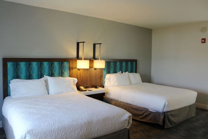 Room 80 of 121