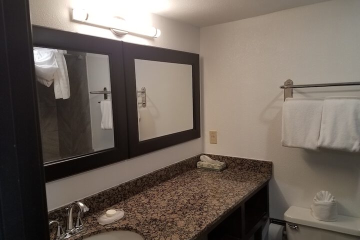 Room 35 of 63