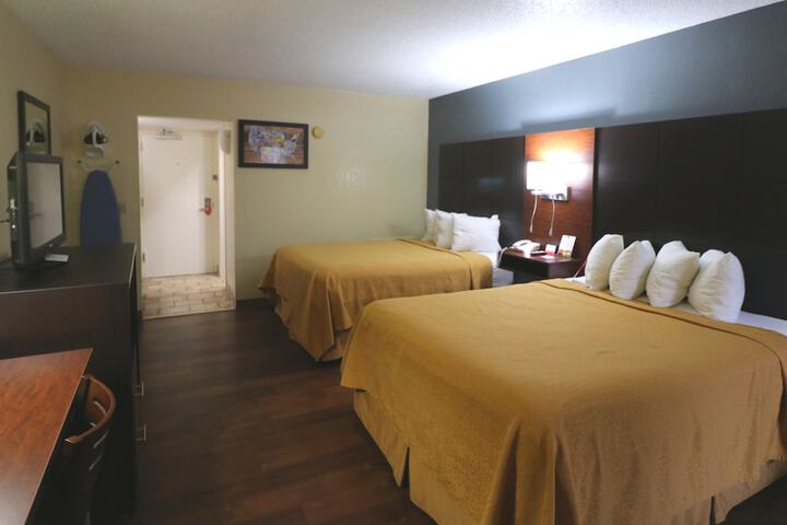 Room 16 of 41