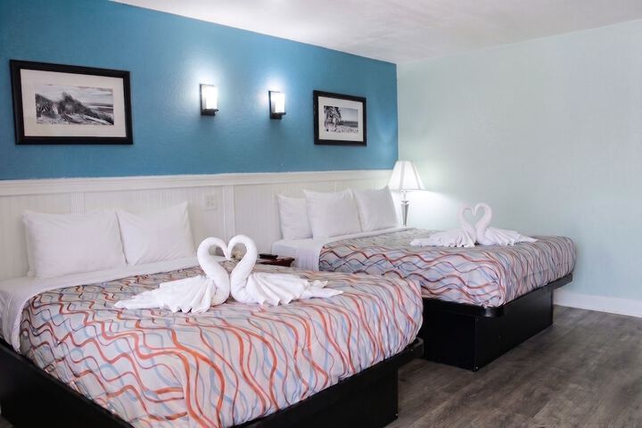 Colonial Inn Motel