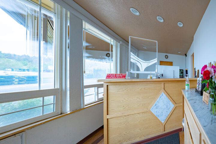 Hotel Interior 10 of 44