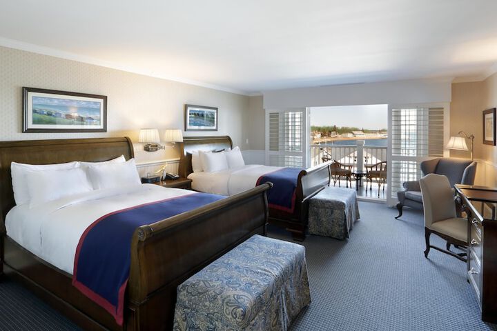 Madison Beach Hotel