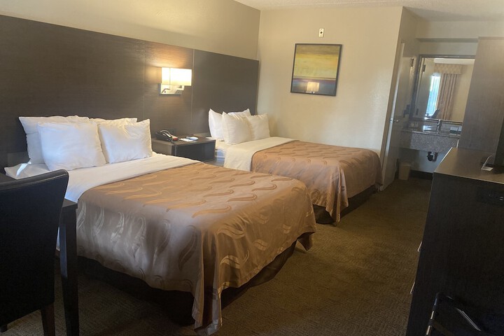 Room 8 of 21
