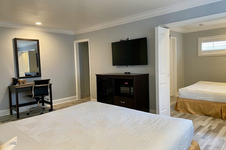 Room 67 of 152