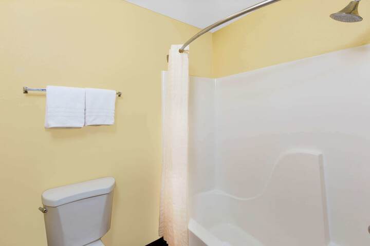 Room 30 of 49