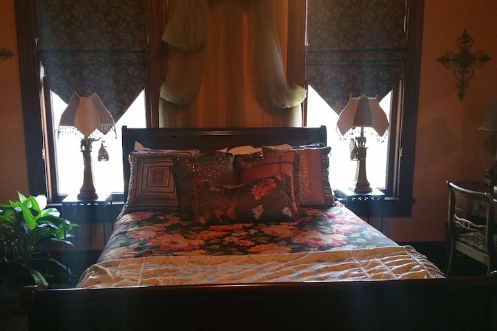 Fig Tree Manor