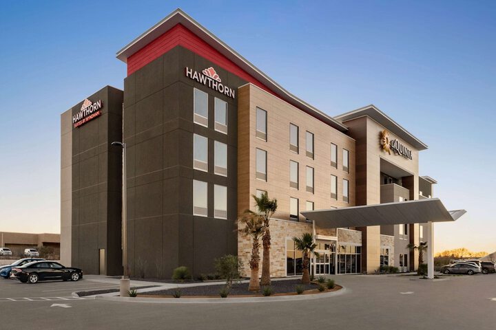 Hotel 4 of 66