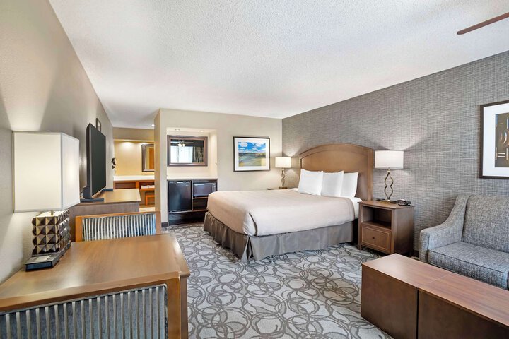 Best Western Plus Black Oak