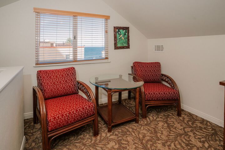 Room 146 of 283