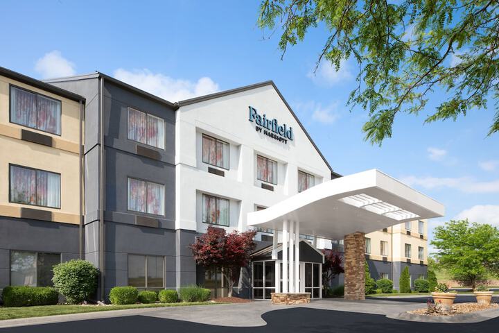 Hotel 2 of 32