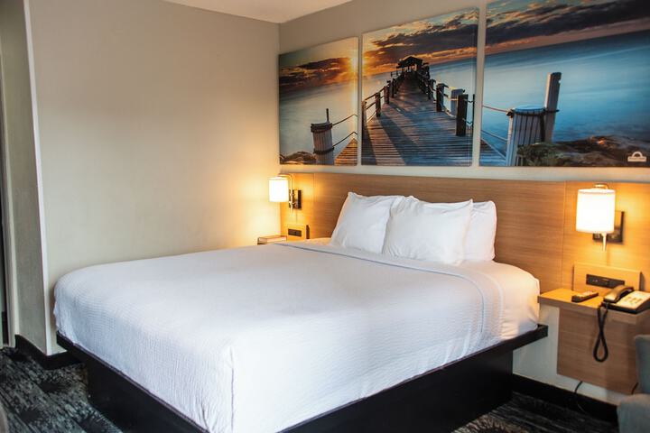 Room 15 of 26