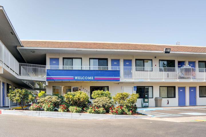 Motel 6 Springfield OR - Eugene North