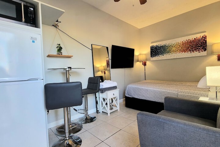 Room 48 of 90