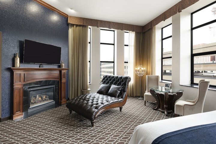 Des Lux Hotel