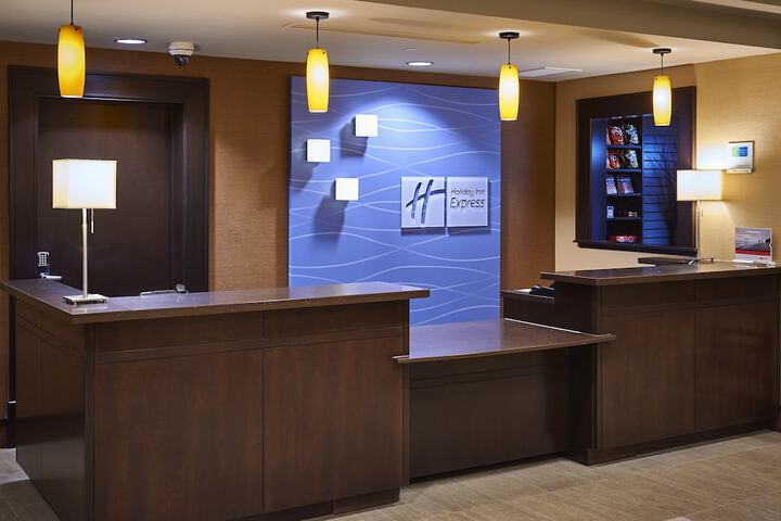 Hotel 6 of 51