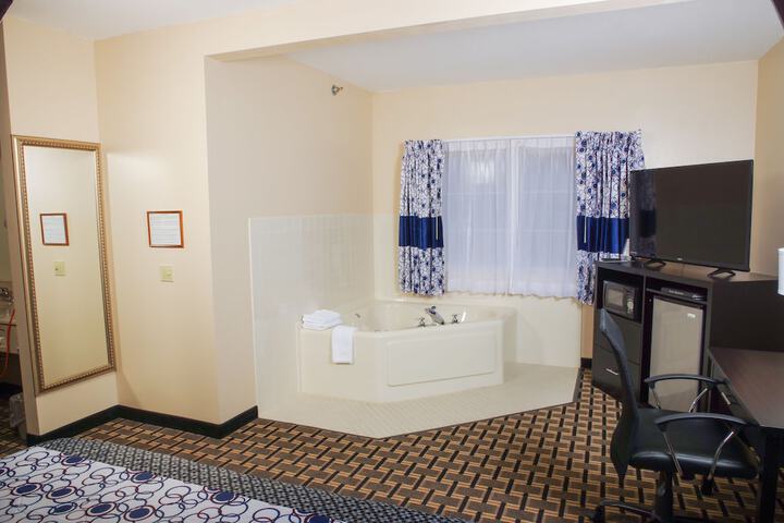 Room 17 of 30