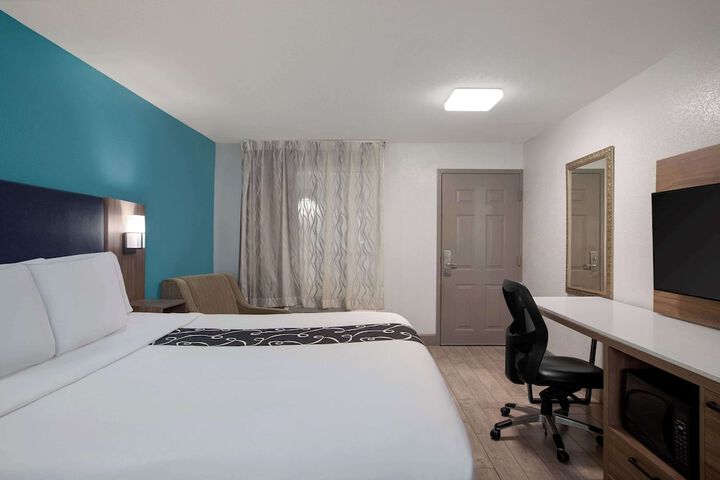 Room 52 of 84